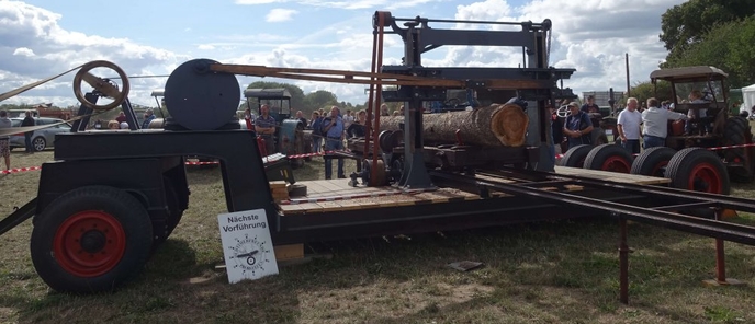 Gattersaege beim Ostsee-Traktorentreffen in Krokau 2018