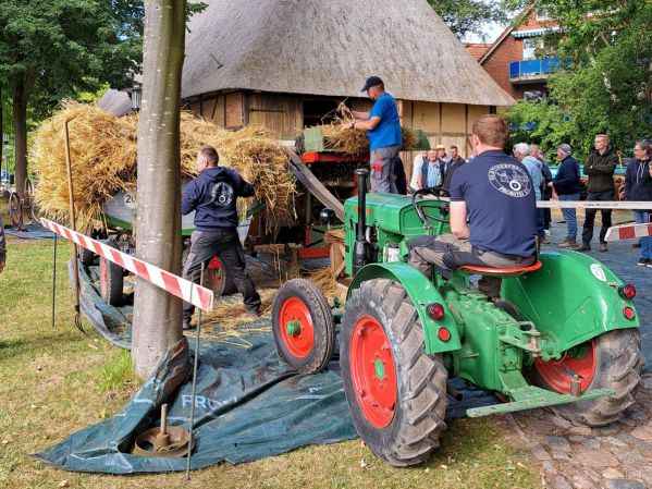 Deutz F1 von Steffen vor Tante Hilde